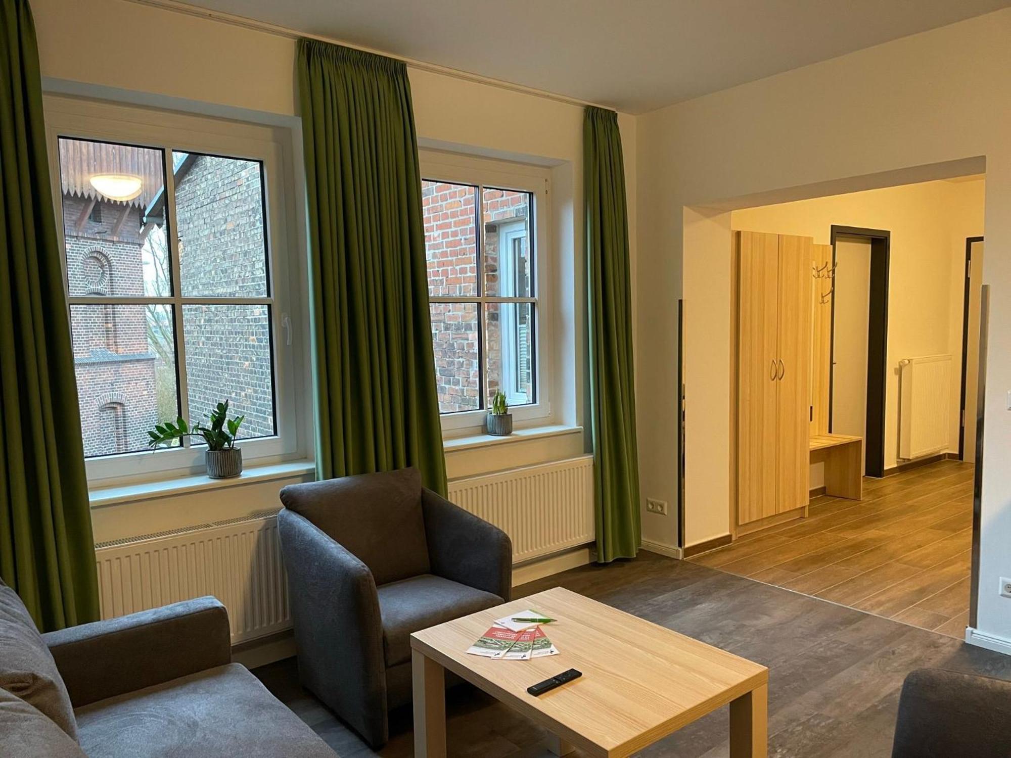 Lokschuppen Pasewalk- Gaestehaus Lokschuppen Eksteriør bilde